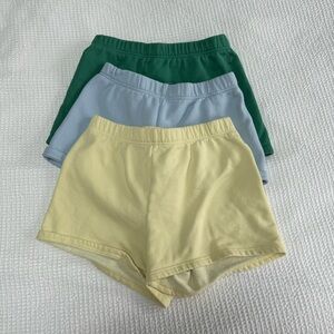 BUNDLE Aritzia Sweatfleece Shorts